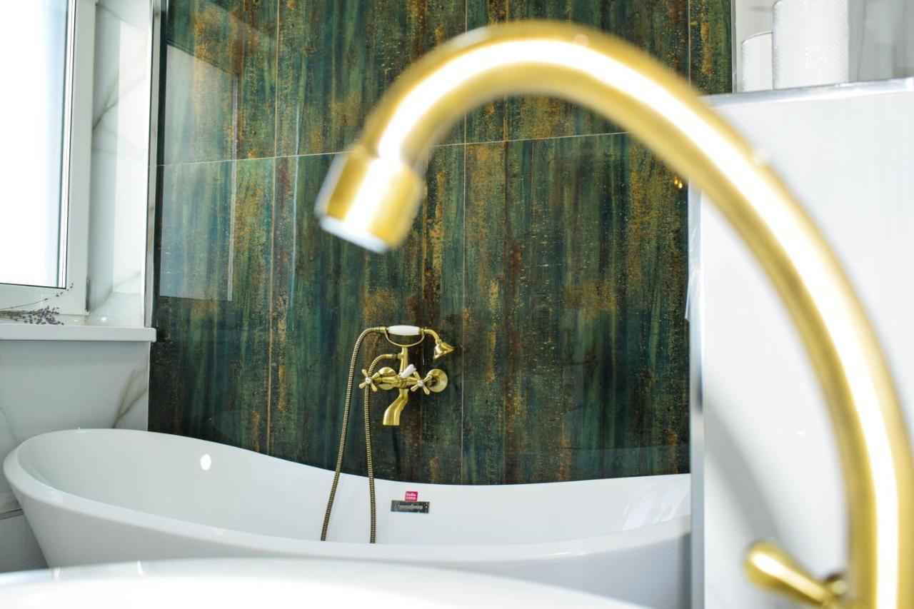 Heltau Jacuzzi Penthouse Cisnădie Exterior foto