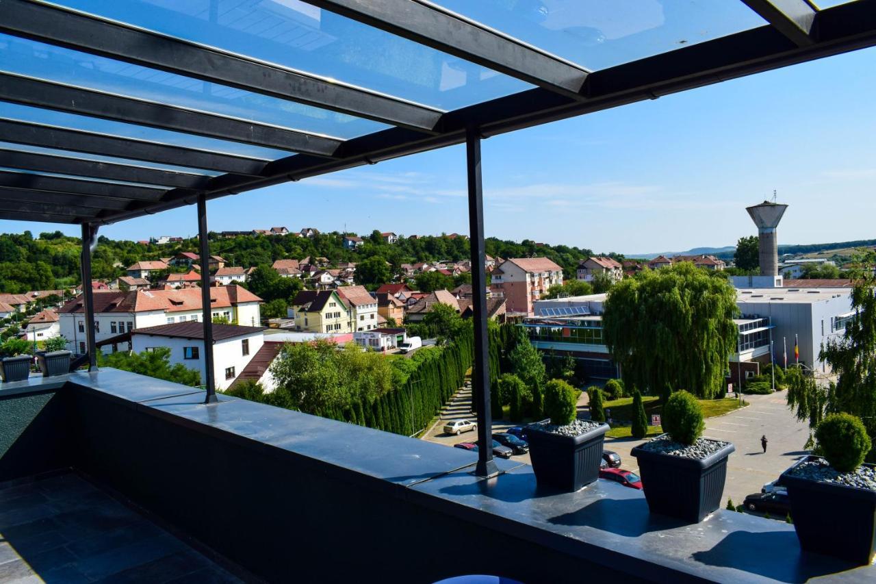 Heltau Jacuzzi Penthouse Cisnădie Exterior foto